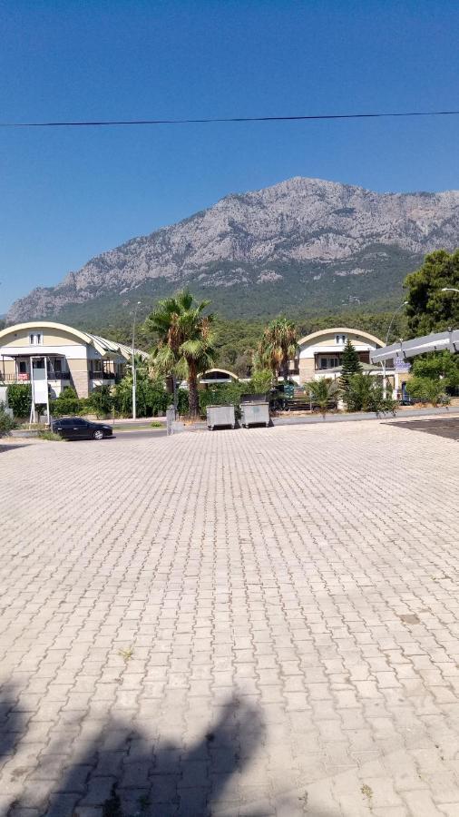 Ugur Beach Hotel Kemer Exterior photo
