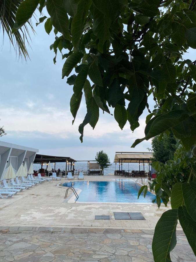 Ugur Beach Hotel Kemer Exterior photo
